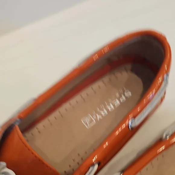 Sperry Orange Coral Patent Leather Top Sider Loafers with White Laces Size 7 1/2 - Picture 5 of 9
